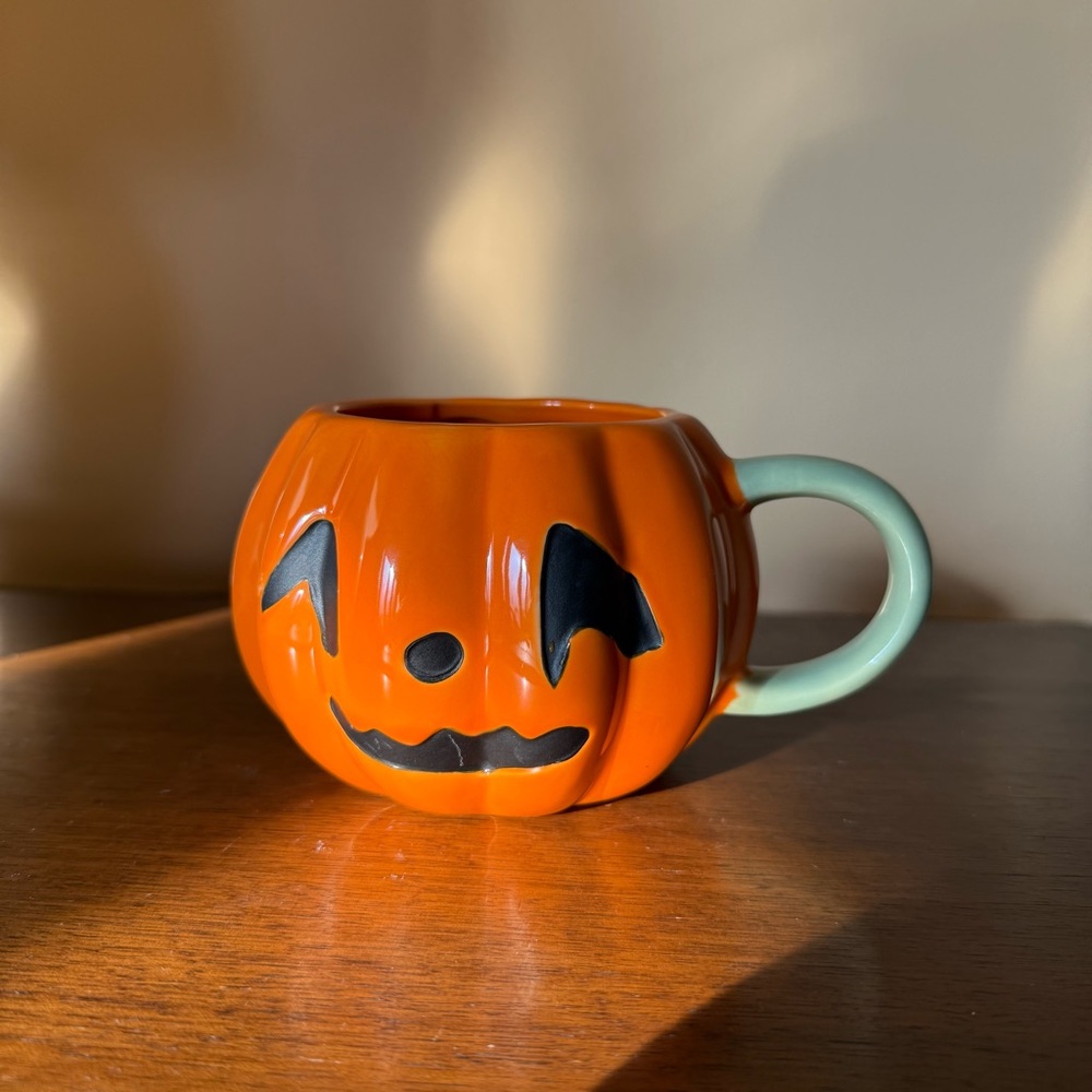 NEW! 🎃 Hyde and EEK! stoneware mug Figural Jack-o-Lantern